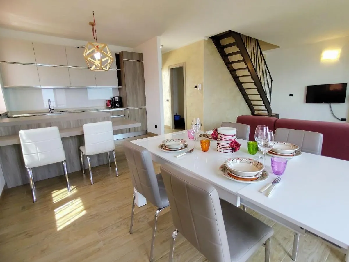 Apartment Alba E Robinia-2 By Interhome Gera Lario